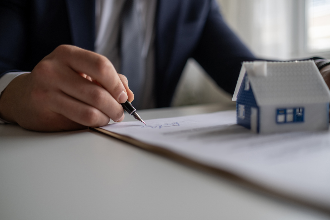 Real Estate Lawyers on Holding Title