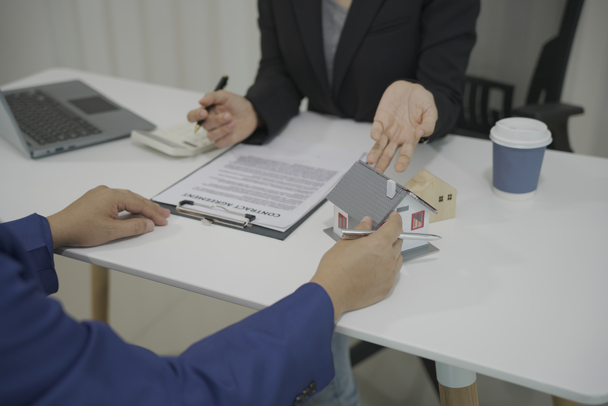Why Every Property Transaction Needs a Real Estate Attorney in New York